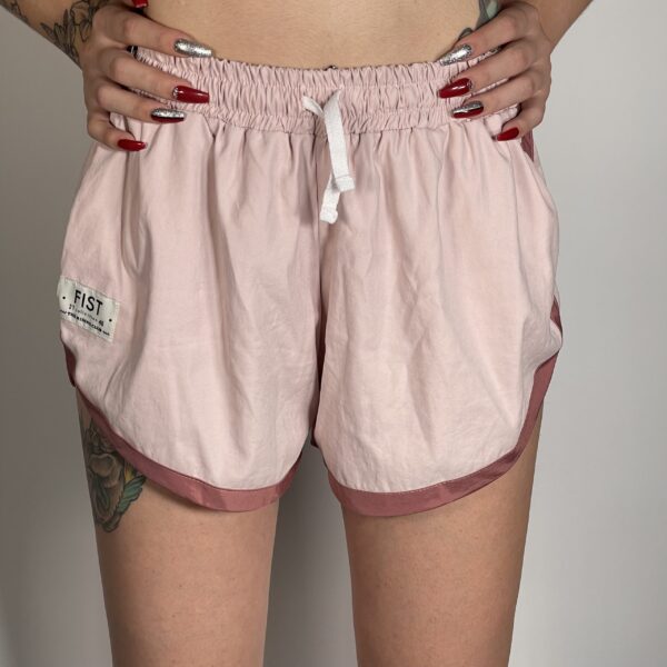 Fist short mujer